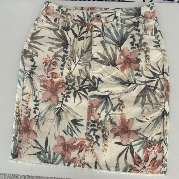 Charlie B skort - Picture 1 of 3